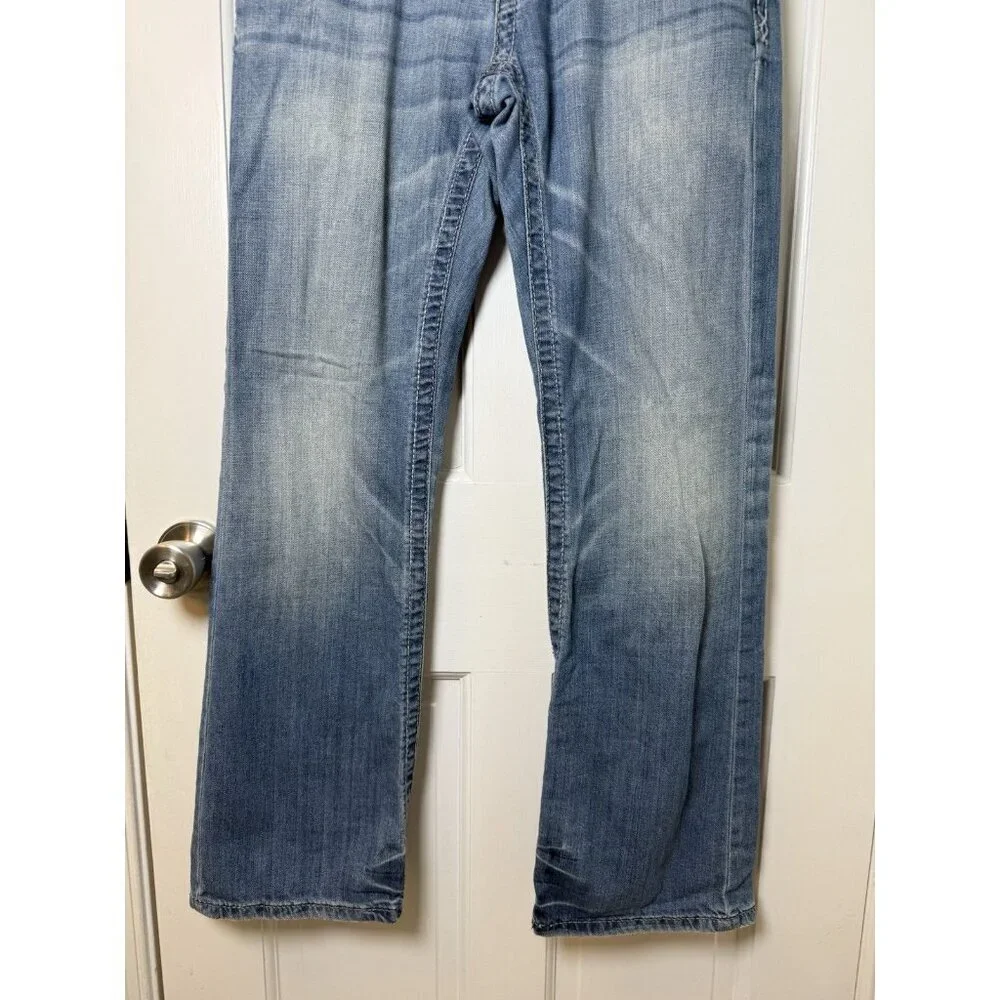 BKE Carter Men’s Distressed Light Blue Jeans Size 29S Straight Leg Denim